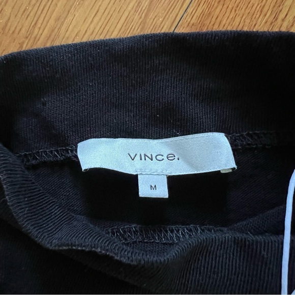 Vince Essential Long Sleeve Turtleneck - Picture 5 of 6